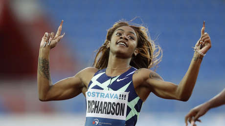 EE.UU. suspende de los JJ.OO. a una de sus mejores velocistas por consumo de cannabis, y Ocasio-Cortez la defiende