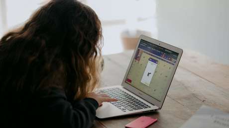 La inteligencia artificial corregirá los deberes de los estudiantes rusos