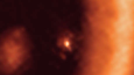 Astrónomos detectan por primera vez un disco que forma la luna alrededor de un exoplaneta