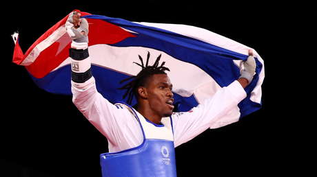El cubano Rafael Alba Castillo logra un bronce en taekwondo, la primera medalla en los JJ.OO. de Tokio para el país