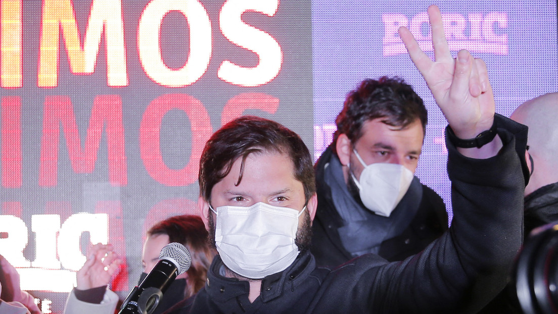 Encuestas, indefiniciones y debates: ¿cómo avanzan las campañas de cara a las presidenciales en Chile?