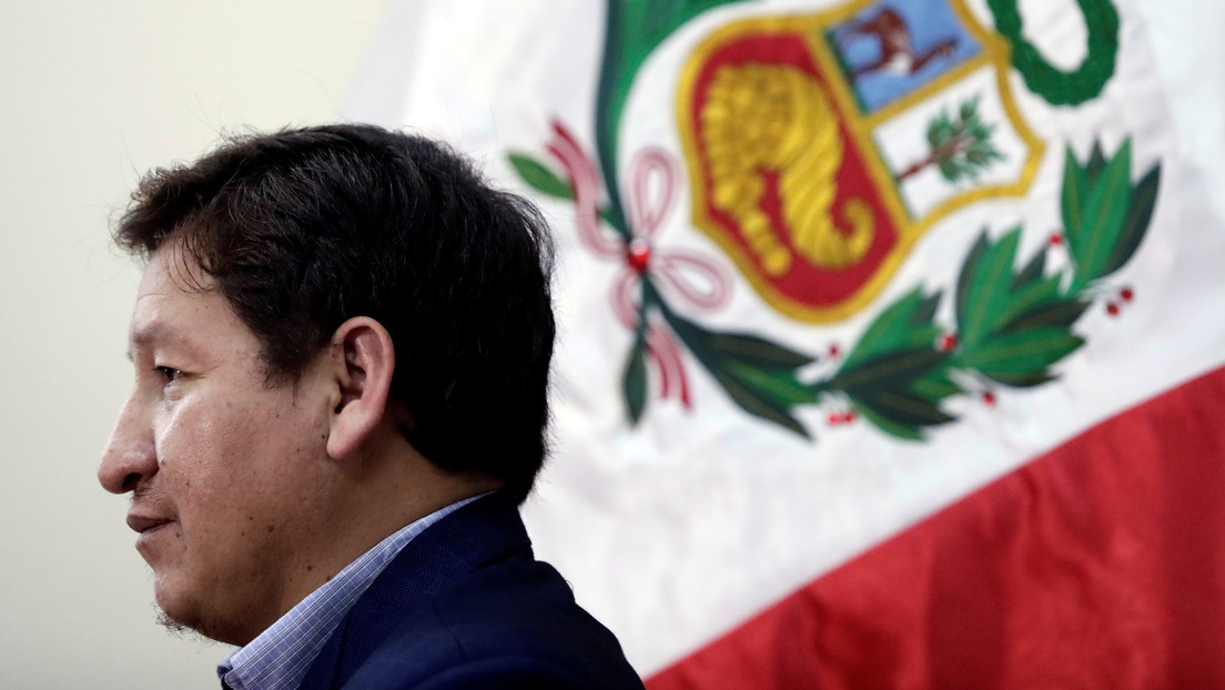 La Fiscalía de Perú ordena investigar al primer ministro y al líder del partido de Gobierno por lavado de activos