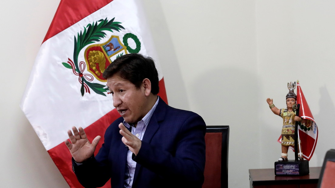 Fiscalía peruana decide investigar al primer ministro y a dos importantes políticos por presunto terrorismo
