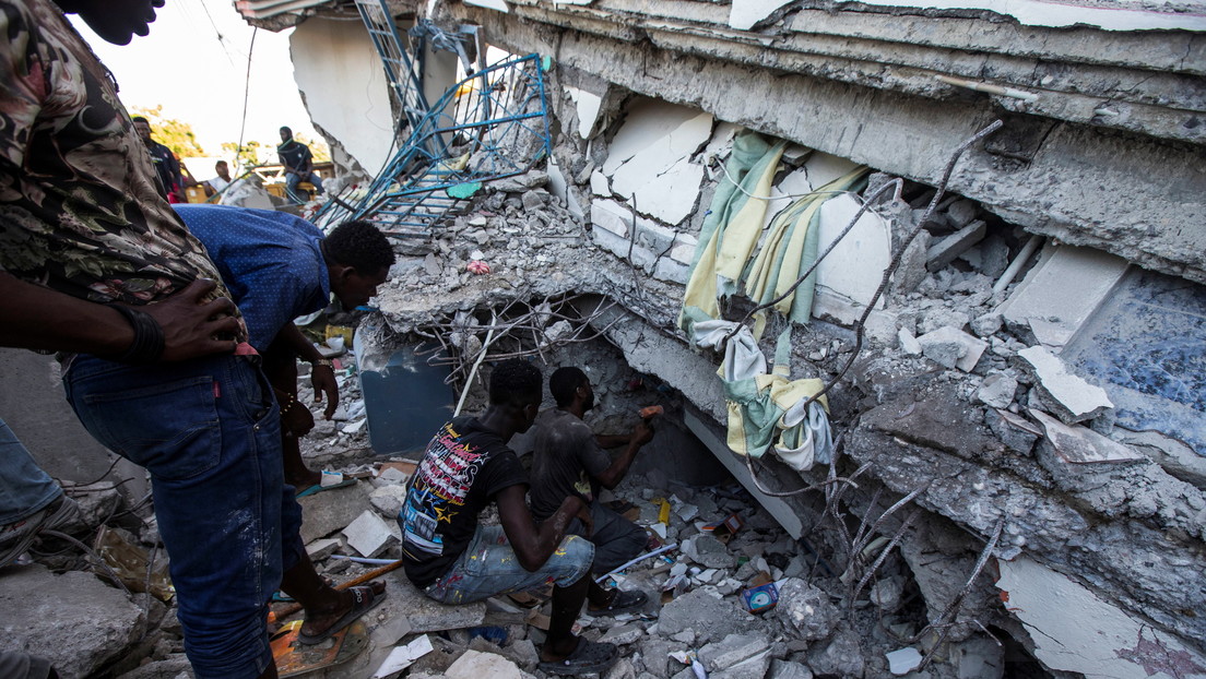 Haití es sacudido por una réplica de magnitud 5,8 del devastor terremoto de 7,2 que dejó más de 300 muertos