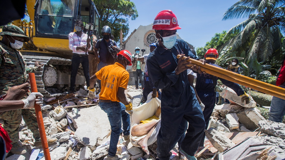 Gobiernos latinoamericanos muestran su solidaridad con el pueblo haitiano y envían toneladas de ayuda humanitaria y equipos de rescate