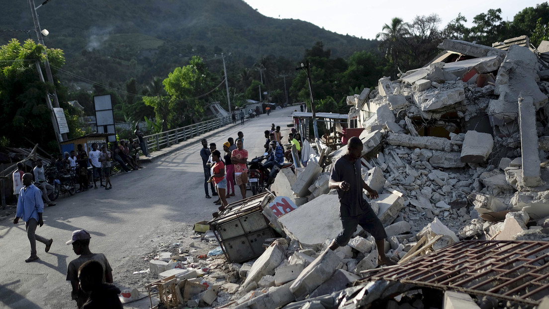 Los ganadores del 'negocio' de la ayuda humanitaria para Haití (que no son precisamente sus habitantes)
