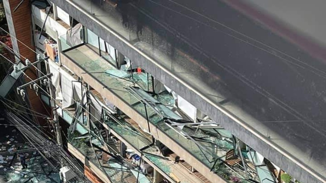 Una fuerte explosión en un edificio de apartamentos de Ciudad de México deja un muerto y más de 20 heridos (VIDEOS)