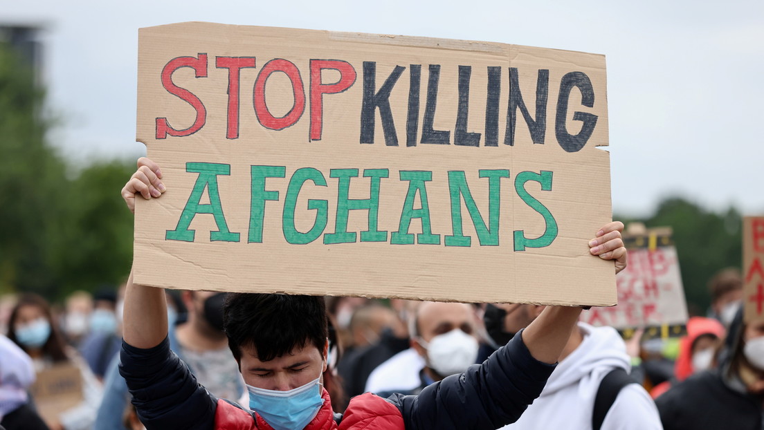 Por qué se puede defender el 'No a la guerra' y criticar a la vez la retirada de Afganistán