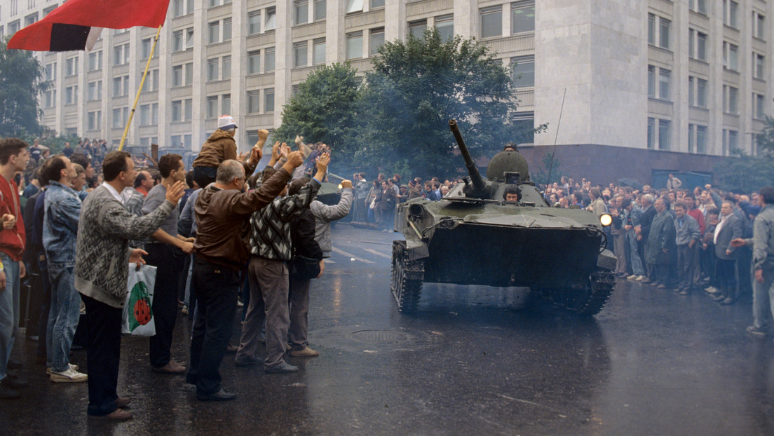 "Fue un engaño al pueblo": Gorbachov recuerda 30 años después el golpe dirigido contra él que aceleró el final de la URSS