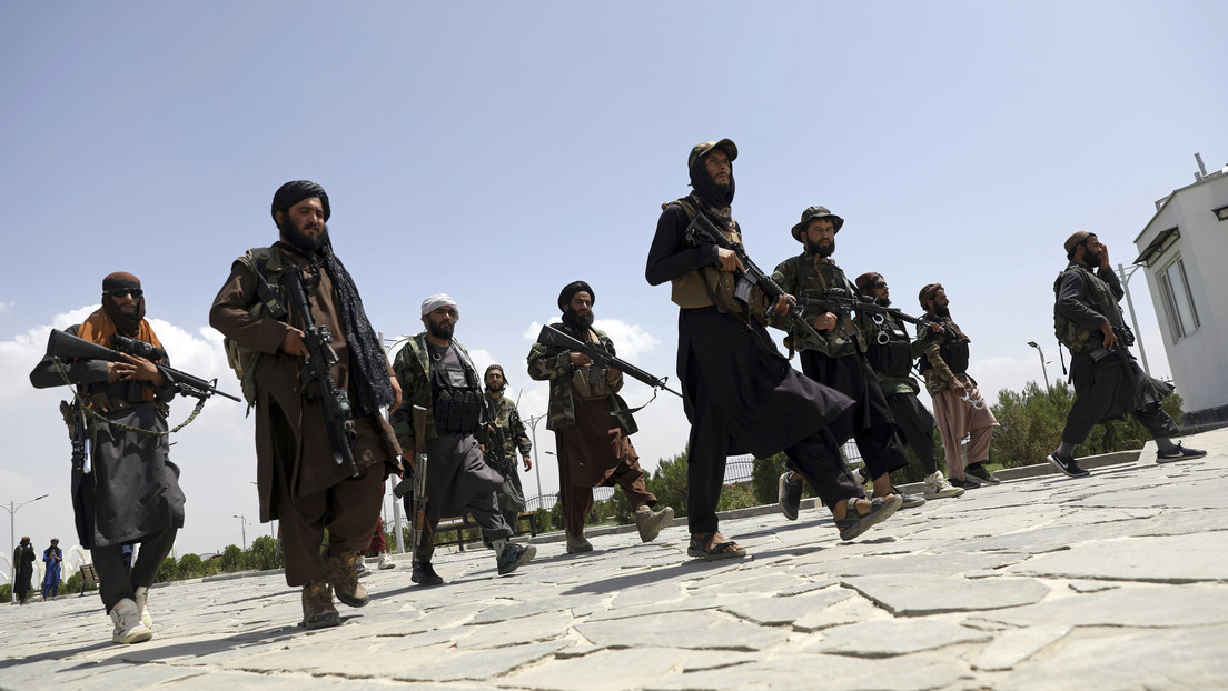 El secretario de Defensa británico advierte que la toma de poder de los talibanes en Afganistán "inspirará a otros terroristas"