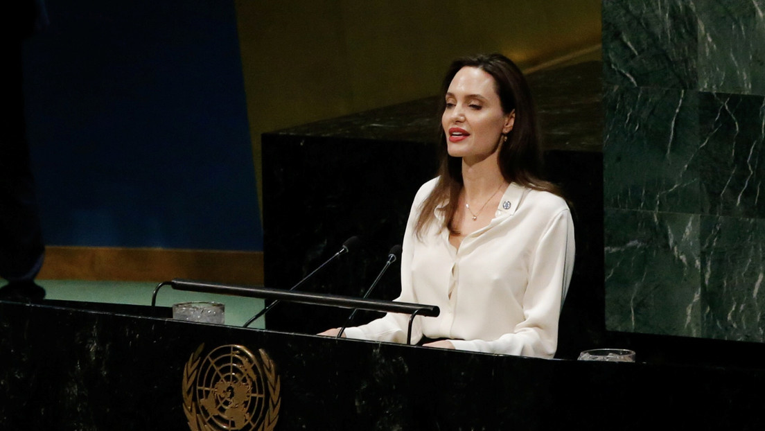 "Carta de una niña afgana": Angelina Jolie se une a Instagram para compartir historias del pueblo de Afganistán
