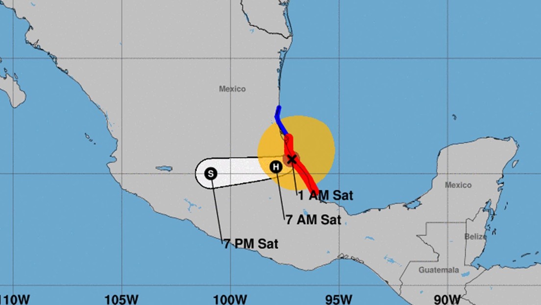 El huracán Grace toca tierra en el estado mexicano de Veracruz
