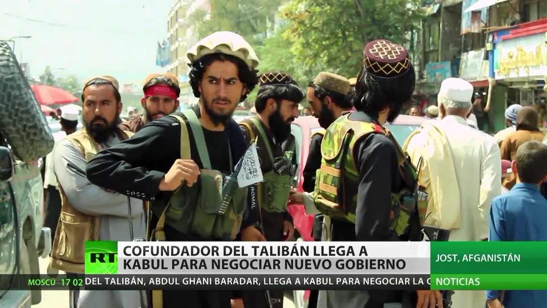 El cofundador del movimiento talibán llega a Kabul para negociar un nuevo Gobierno
