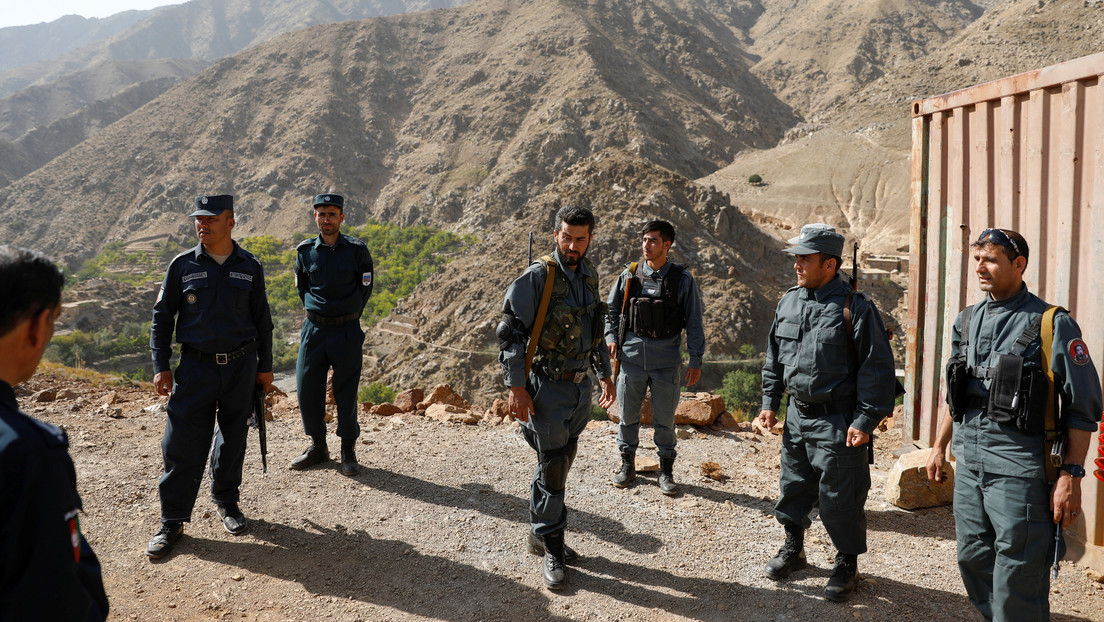 Los talibanes dicen haber sitiado a las fuerzas de la resistencia en la provincia de Panjshir