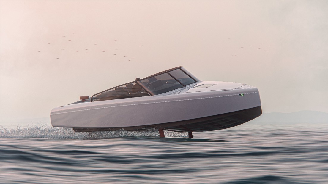Lanzan un lujoso bote eléctrico con "la mayor autonomía de la historia" que promete ser el "iPhone de la industria náutica"