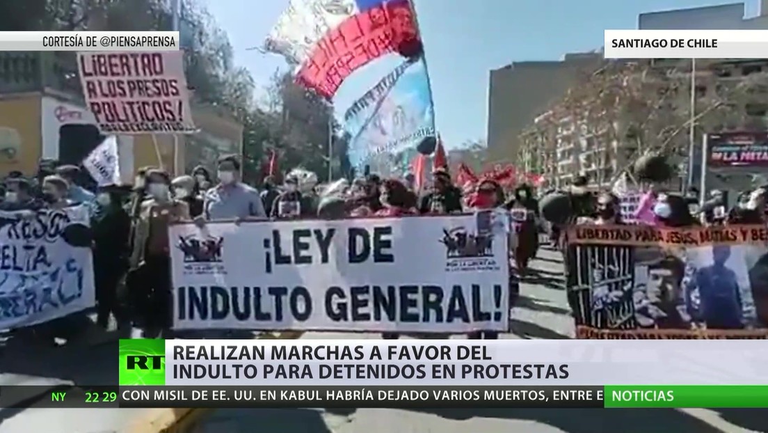 Realizan marchas a favor del indulto para los detenidos en las protestas del 2019 en Chile