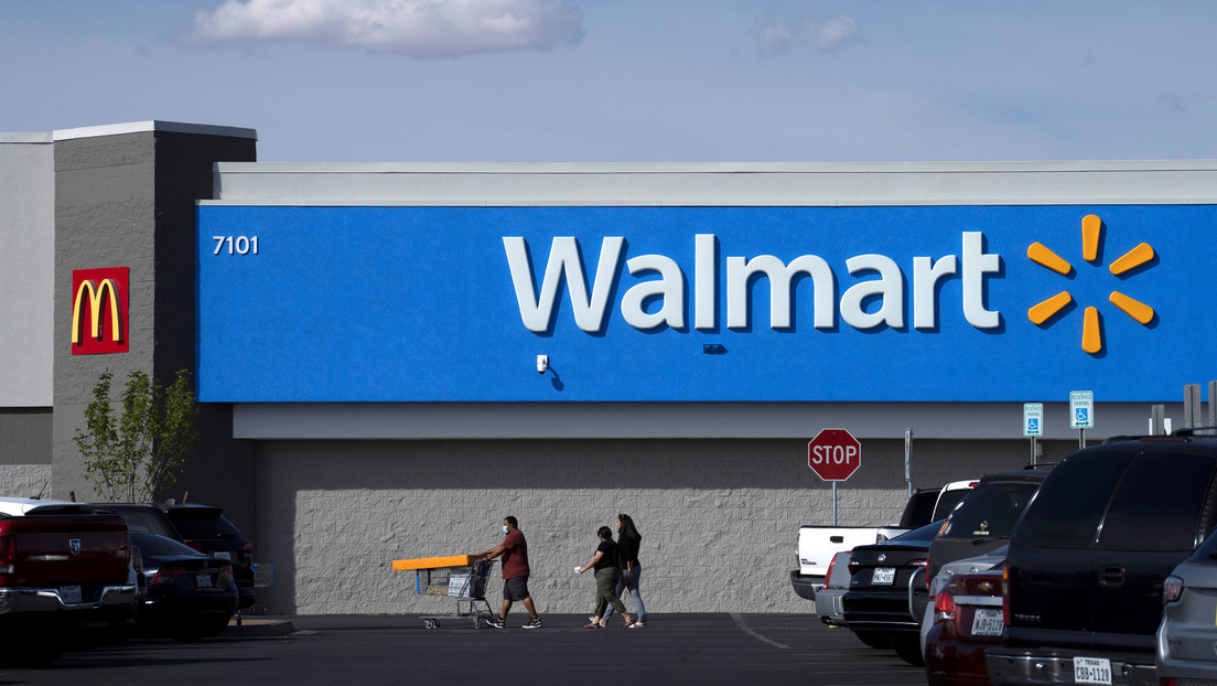 Dos hombres negros de EE.UU. demandan a Walmart por acusarlos de ladrones y llamar a la policía cuando iban a devolver un televisor