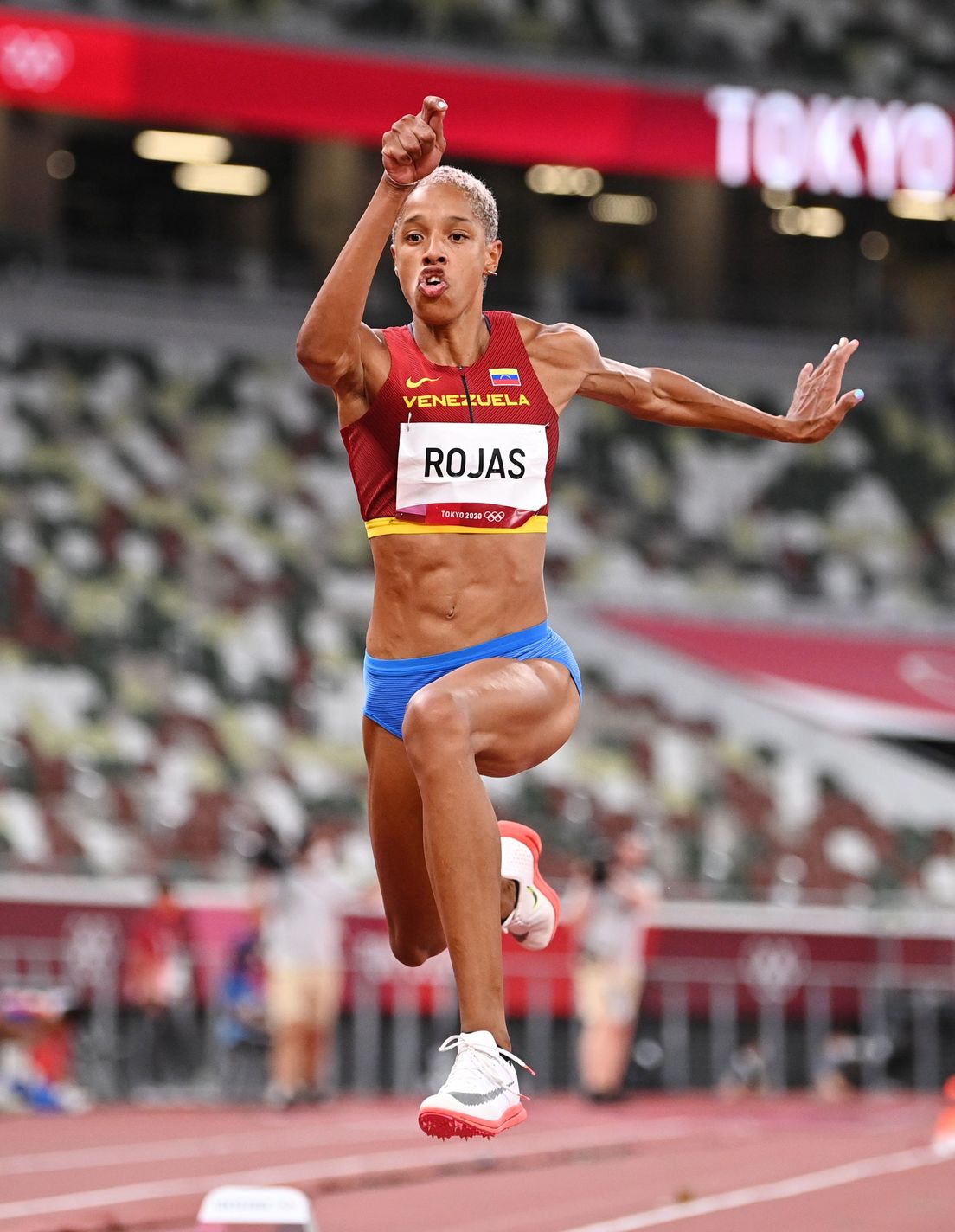 La venezolana Yulimar Rojas gana la medalla de oro en Tokio 2020 e