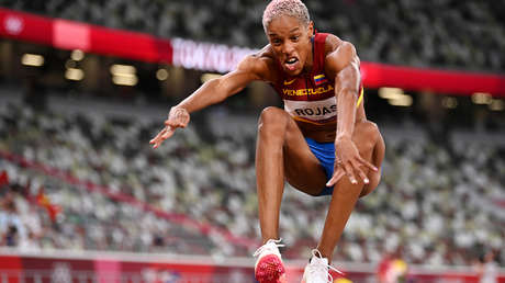 La venezolana Yulimar Rojas gana la medalla de oro en Tokio 2020 e impone nuevo récord olímpico y mundial