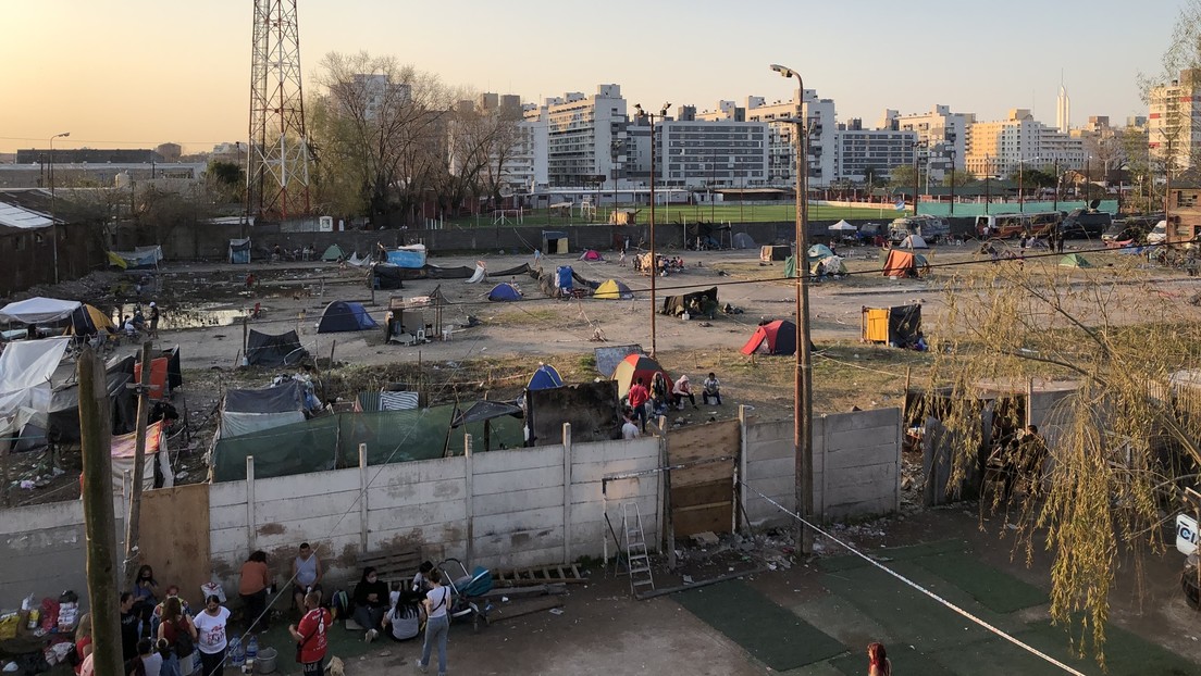 Tensión en Buenos Aires: cómo decenas de familias vulnerables resisten en un terreno ocupado mientras la Justicia pide su desalojo