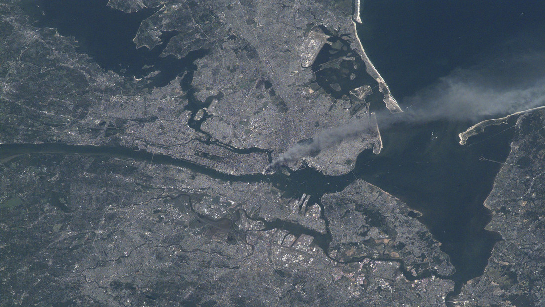 Una imagen de satélite de la NASA muestra el impacto de los atentados del 11 de septiembre de 2001 (FOTO)