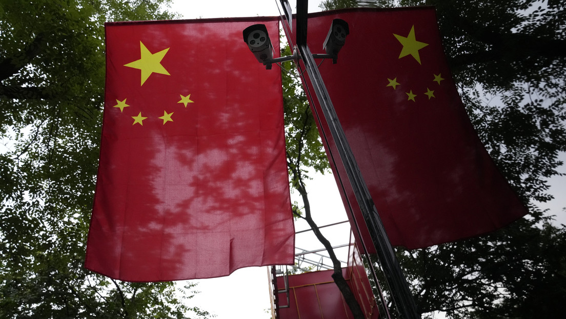 FT: China comienza a bloquear sitios web financieros y a presionar a los blogueros que analizan los mercados