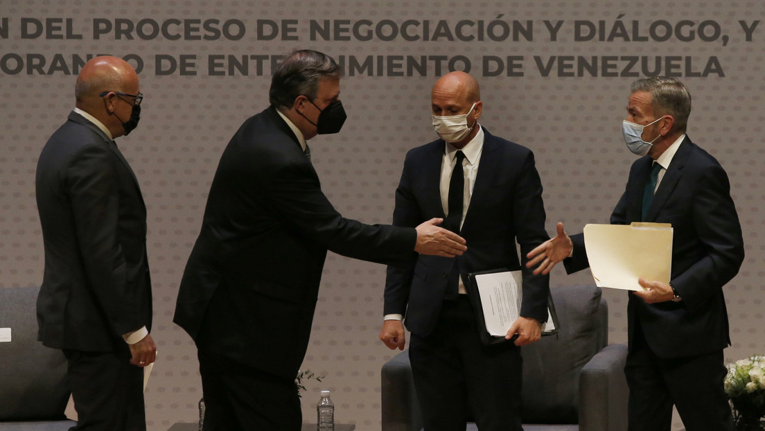 ¿Primeras fisuras? El Gobierno venezolano acusa a la oposición de intentar "producir un quiebre" en el proceso de diálogo