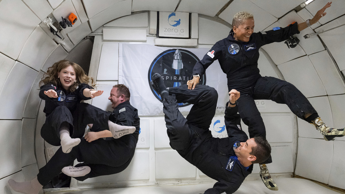 La tripulación totalmente civil de Inspiration4 de SpaceX publica sus primeras fotos desde la órbita