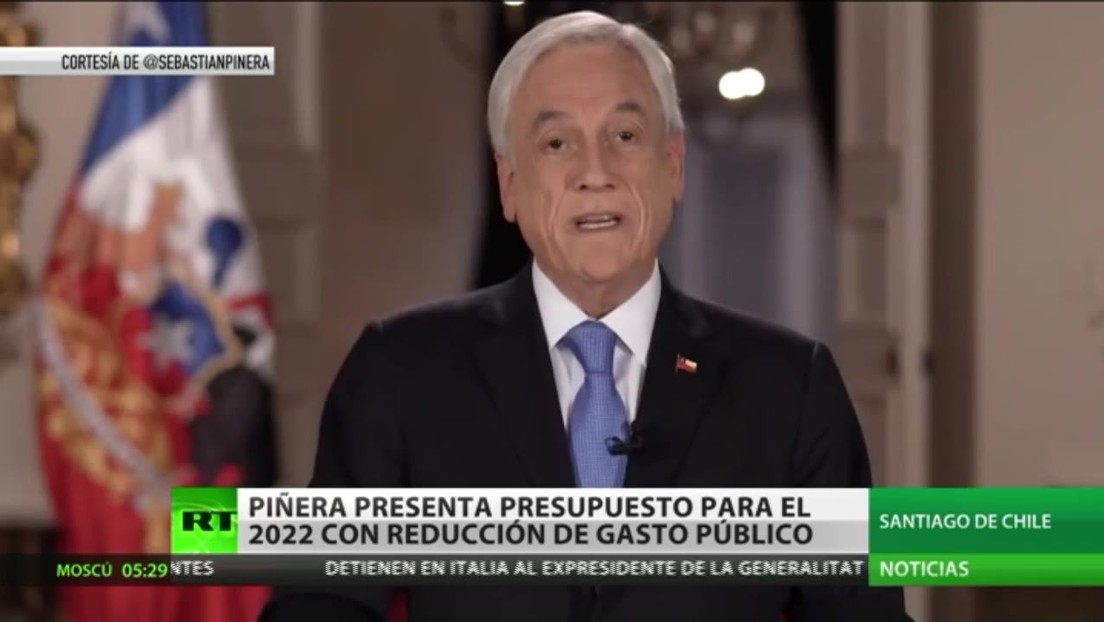Sebastián Piñera presenta la Ley de Presupuesto de Chile para el año 2022