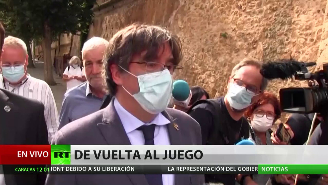 Puigdemont hace aparición pública tras su liberación y en España se multiplican reacciones