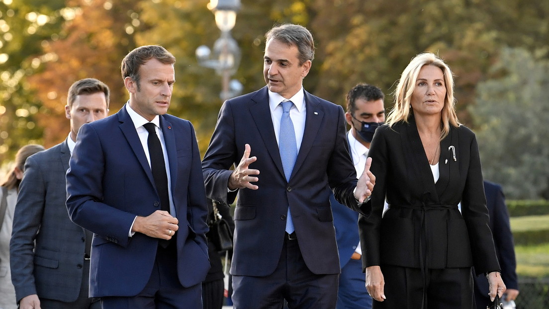 Macron anuncia que Grecia comprará cazas Rafale y tres fragatas a Francia