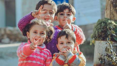 En Australia sugieren preguntar a niños de 3 años cuál es su "pronombre preferido" para crear "un entorno inclusivo"