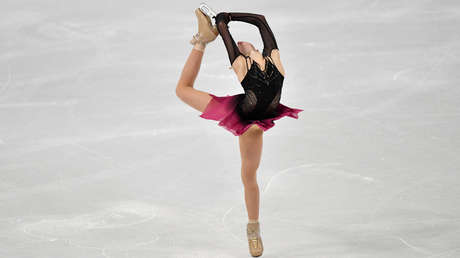 VIDEO: La patinadora rusa Alexandra Trúsova se convierte en la primera mujer del mundo en realizar cinco saltos cuádruples durante un programa libre