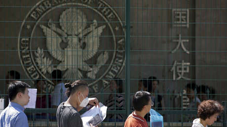 "¿Qué tenemos que ver con los militares?": EE.UU. deniega el visado a más de 500 estudiantes e investigadores chinos