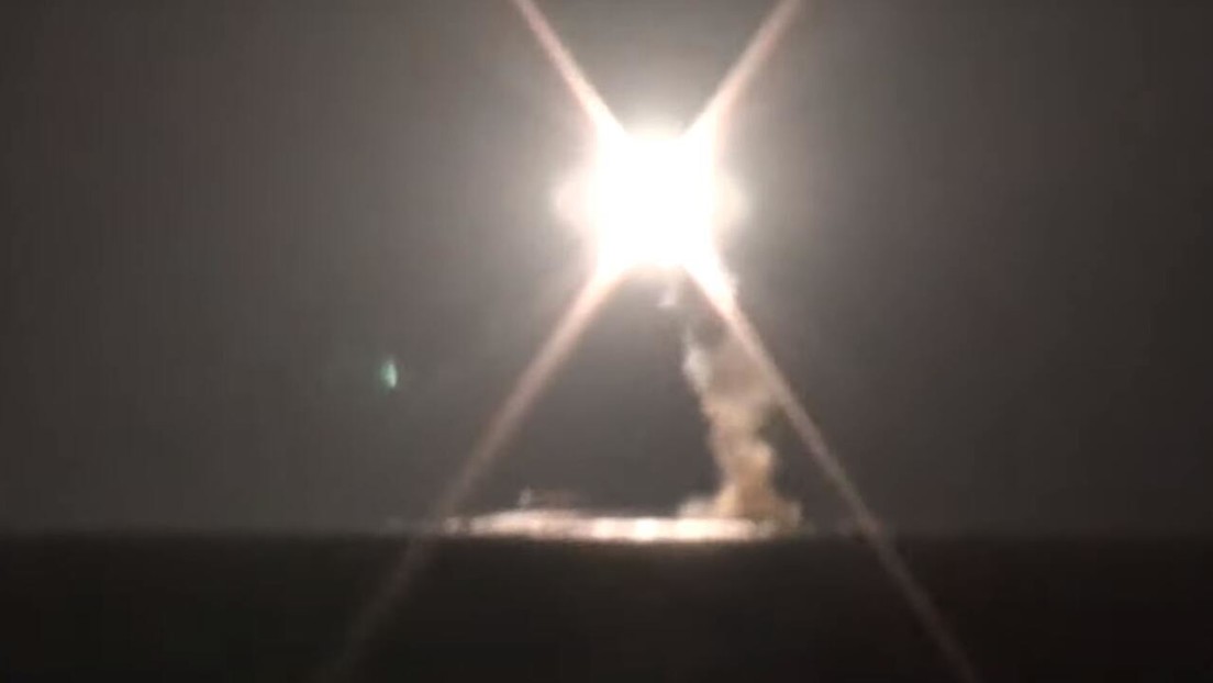 VIDEO: Rusia lanza por primera vez el misil hipersónico Tsirkón desde un submarino nuclear