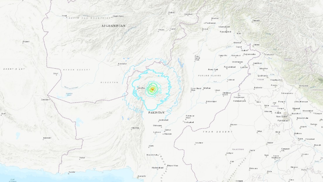 Al menos 20 muertos y más de 300 heridos en un sismo de 5,9 en el sur de Pakistán
