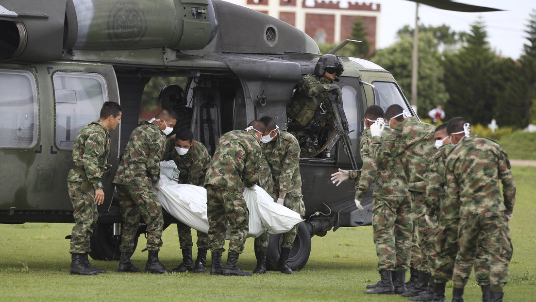 Un senador colombiano denuncia que el Ministerio de Defensa ocultó la muerte de cuatro menores en un bombardeo contra el ELN