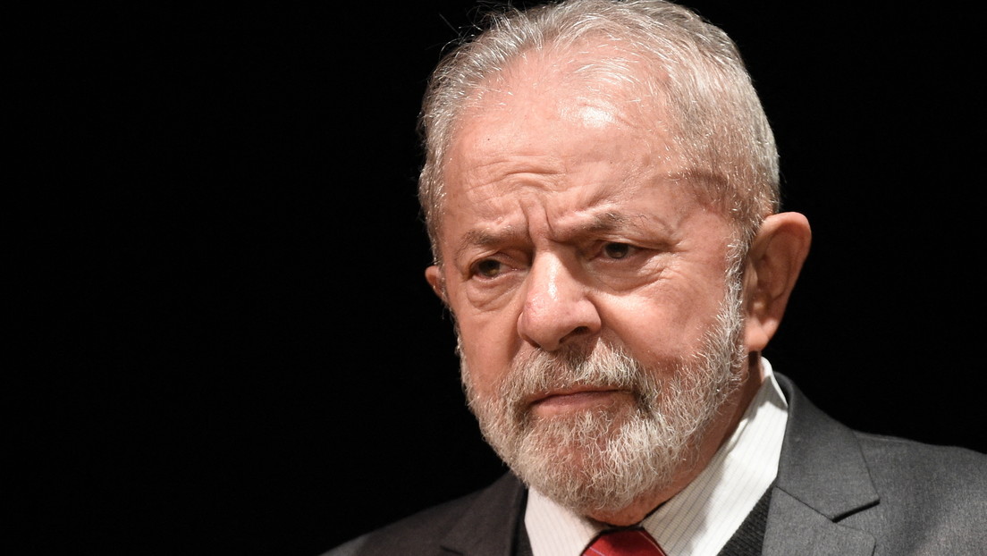 "Debería cerrar la boca y gobernar el país": Lula llama a Bolsonaro "incompetente" y dice que decidirá su candidatura "en el momento adecuado"