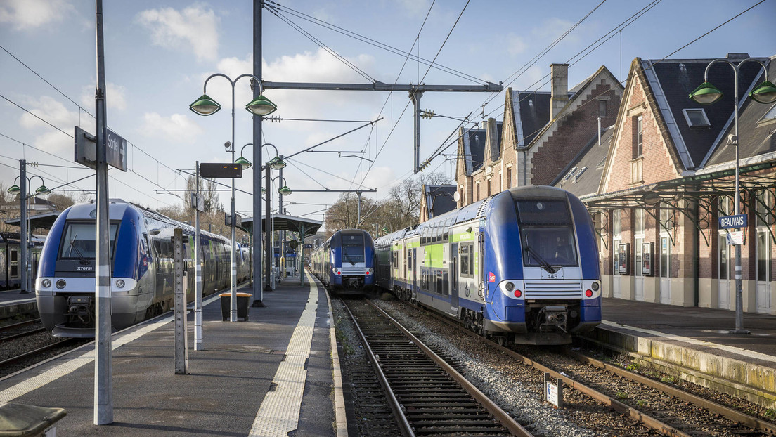 Un tren arrolla mortalmente a tres migrantes que estaban tendidos sobre las vías en Francia