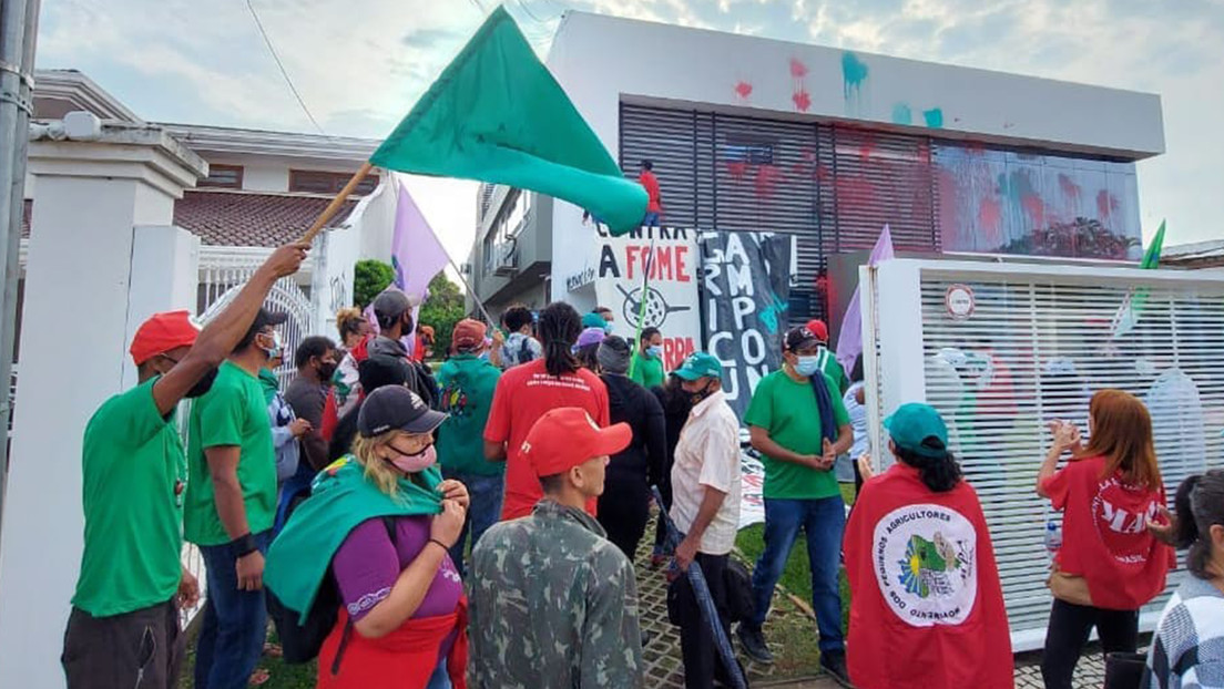 Ocupan la sede de la Asociación Brasileña de Productores de Soja para protestar contra "el modelo devastador del agronegocio"