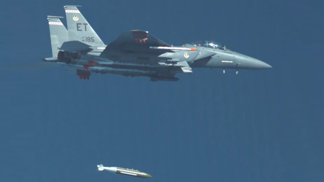 EE.UU. termina pruebas de la bomba antibúnker GBU-72, aún más letal que el proyectil 'Garganta profunda' actualmente en uso