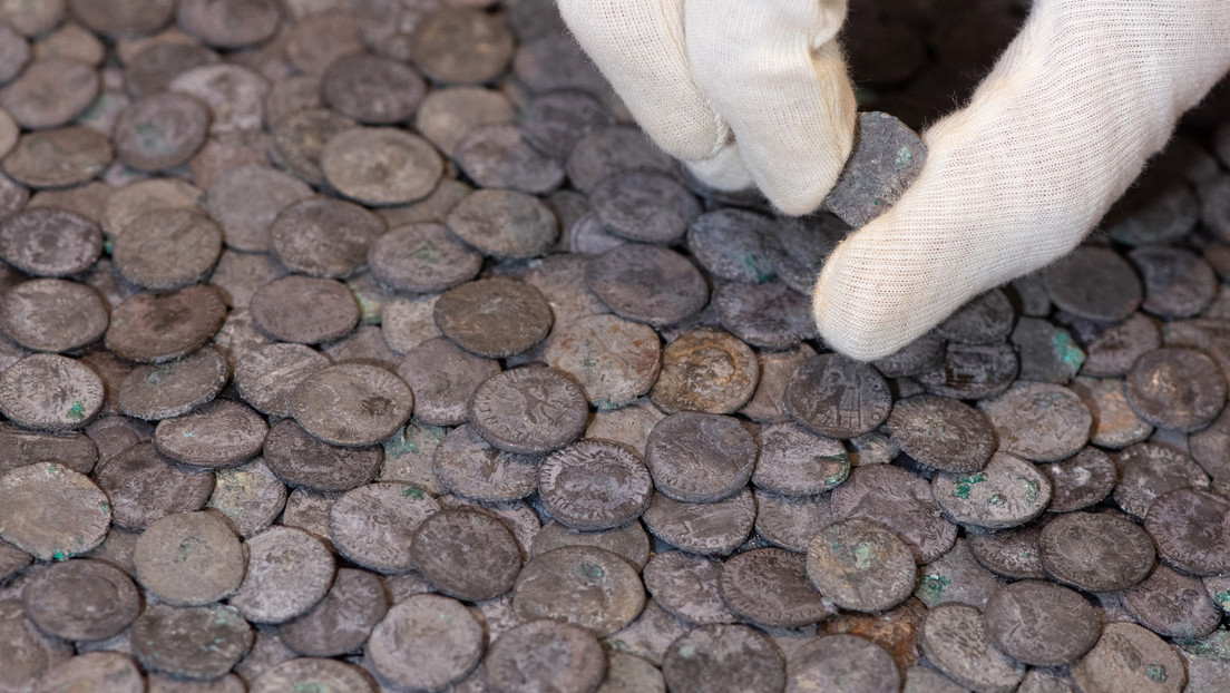 Encuentran en Alemania un tesoro romano de más de 5.500 monedas de plata con un peso total de 15 kilos