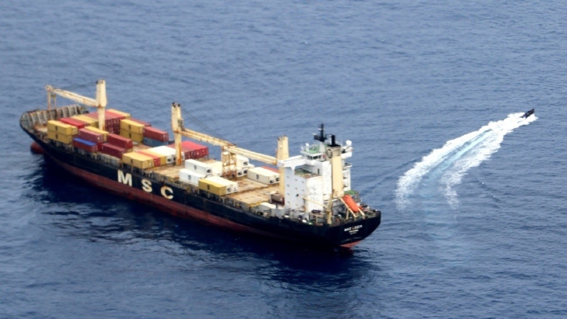 La Marina rusa frustra un asalto pirata contra un portacontenedores de bandera panameña en el golfo de Guinea