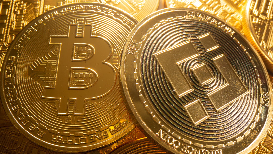 Retiran más de 2.000 millones de dólares en bitcoines de la mayor criptobolsa del mundo: ¿a qué se debe?