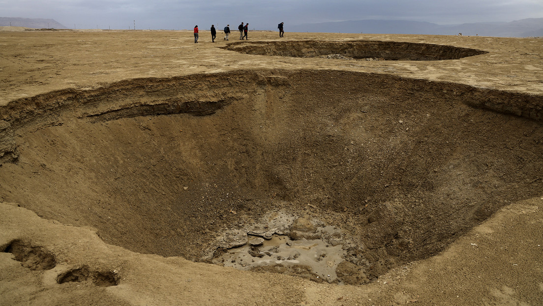 ¿Cómo un próspero 'spa' natural en la costa del mar Muerto se convirtió en un "pueblo fantasma"?
