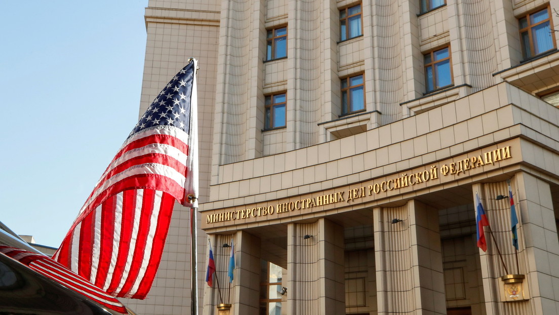 Washington exige que otros 55 diplomáticos y funcionarios administrativos de Rusia abandonen EE.UU. en los próximos meses