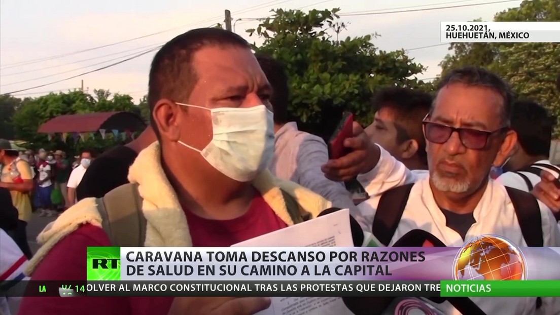 La caravana migrante se toma un descanso por razones de salud en su camino a la capital de México