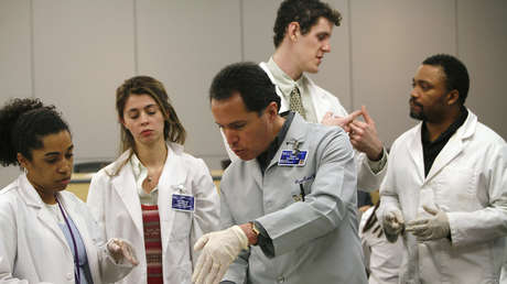 "¿Si no saben cocinar, para qué se casan?": Un profesor mexicano justifica agredir a una mujer por quemar la comida