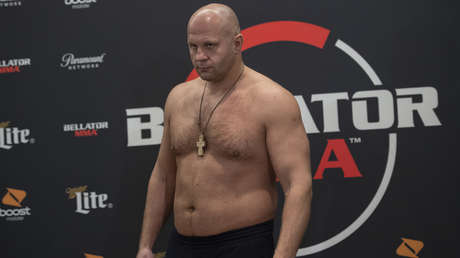 VIDEO: El veterano ruso de MMA Fiódor Yemeliánenko noquea al estadounidense Timothy Johnson en menos de 2 minutos para conseguir su 40.ª victoria