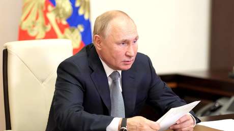 Putin insta a crear un procedimiento de reconocimiento mutuo de los certificados de vacunación anticovid